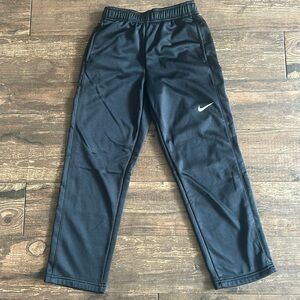 Nike Therma-fit Joggers, Youth Medium